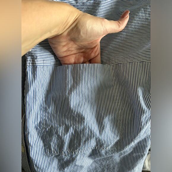 Theory blue striped cotton tie front short sleeve blouse top size medium button - Picture 8 of 10